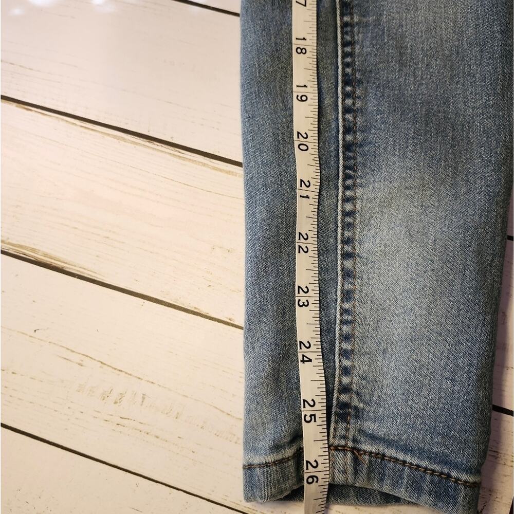 Celebrity Pink Skinny Distressed Jeans Size Juniors 1/25 - Picture 10 of 10